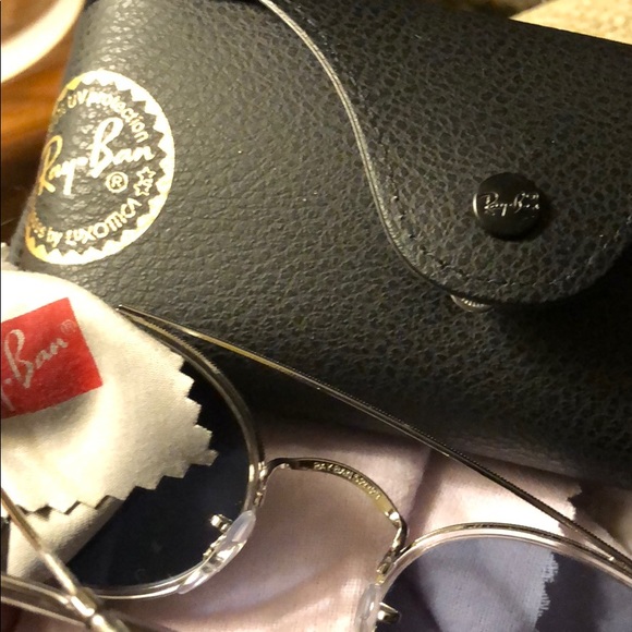 Ray bans - Picture 2 of 2